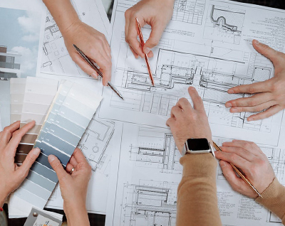 兩個中心 兩個中心